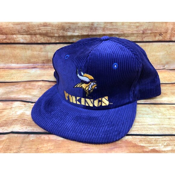 NOS VINTAGE MINNESOTA VIKINGS STARTER The Eastport Purple Corduroy Snapback Hat - Picture 1 of 6
